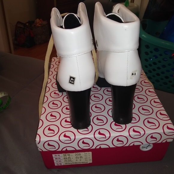 White & Black lace up Booties - Picture 3 of 5